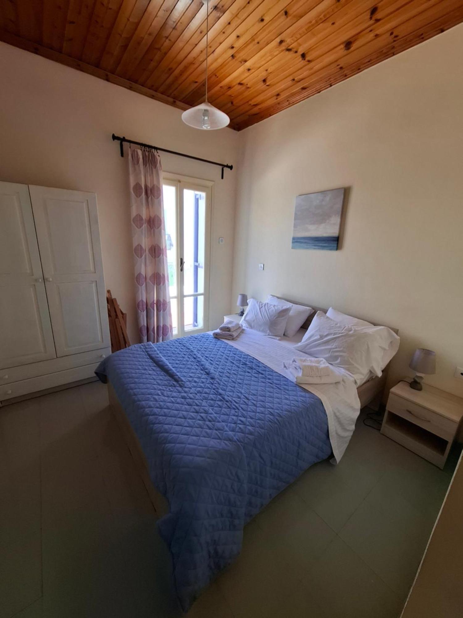 Old Harbor Apartments Σπέτσες Εξωτερικό φωτογραφία