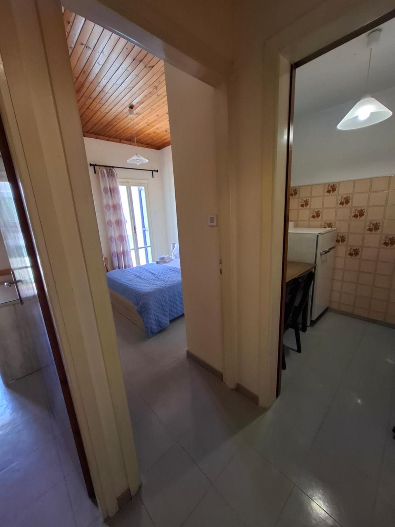 Old Harbor Apartments Σπέτσες Εξωτερικό φωτογραφία