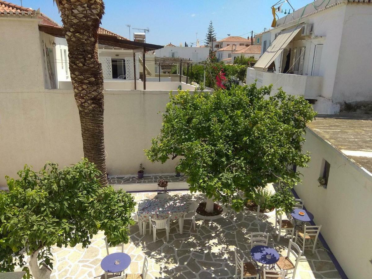 Old Harbor Apartments Σπέτσες Εξωτερικό φωτογραφία