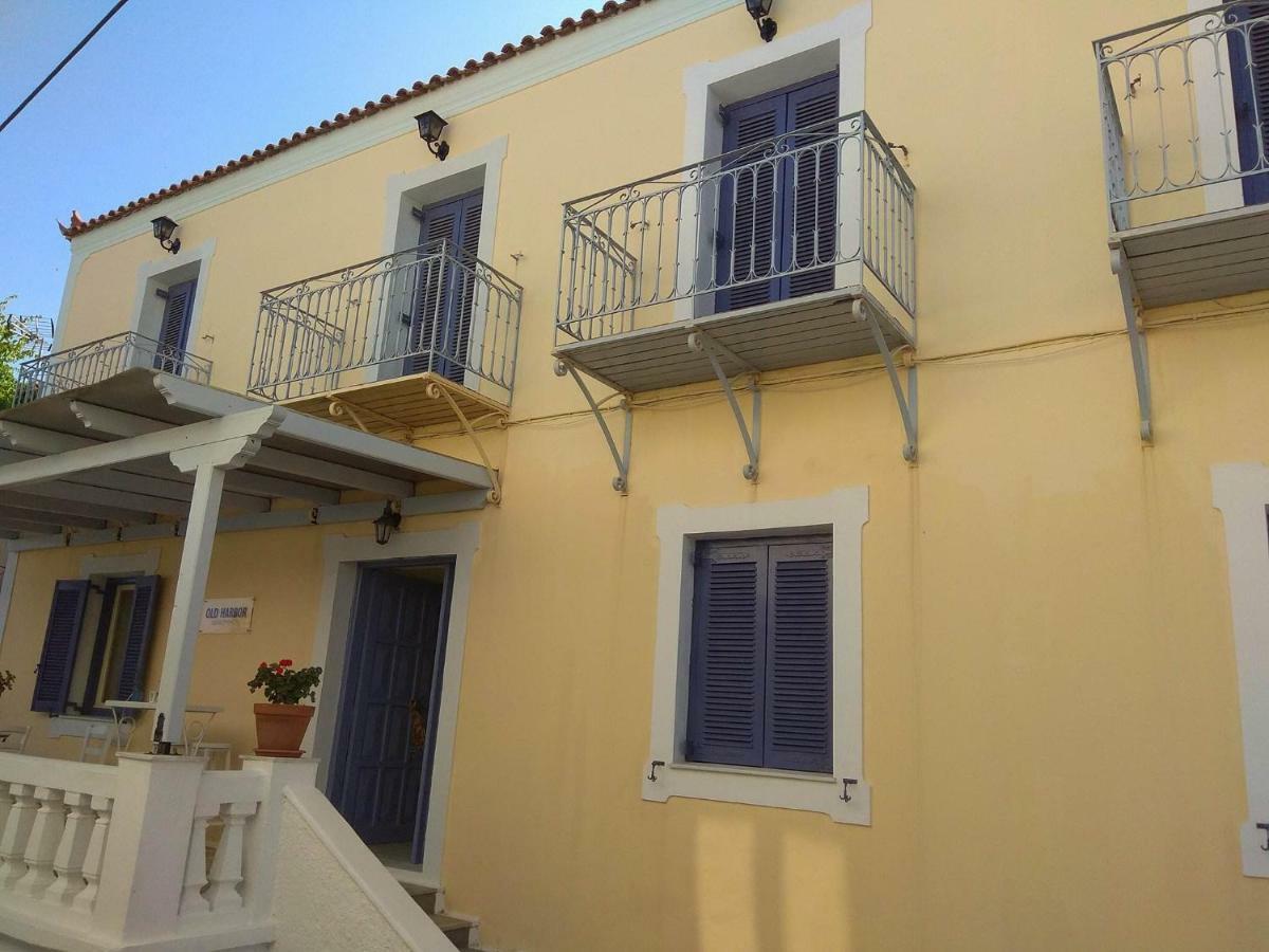 Old Harbor Apartments Σπέτσες Εξωτερικό φωτογραφία